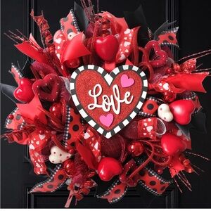 Valentine’s Day Love Wreath 19” NIB